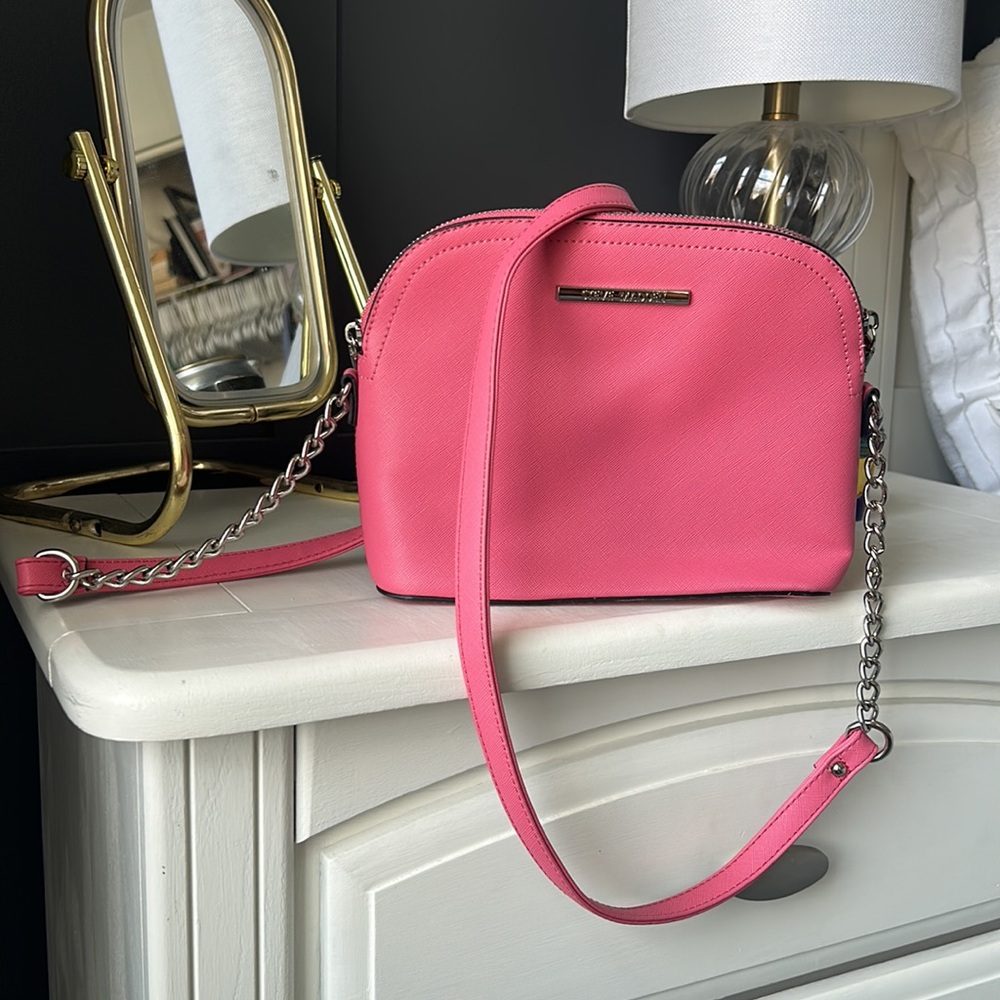 HOT PINK STEVEN MADDEN PURSE